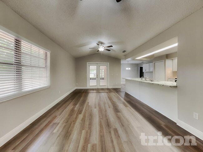 1107 Lyric Dr in Deltona, FL - Building Photo - Building Photo