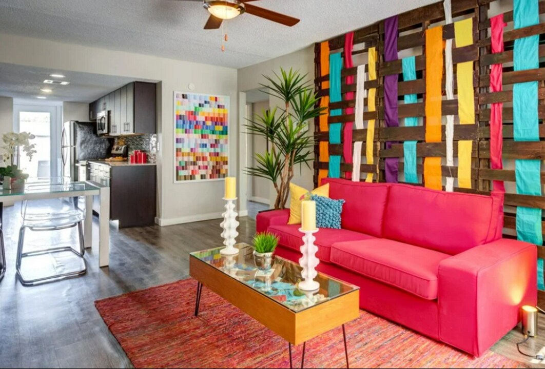 2110 Burton Dr-Unit -75027-700 in Austin, TX - Building Photo