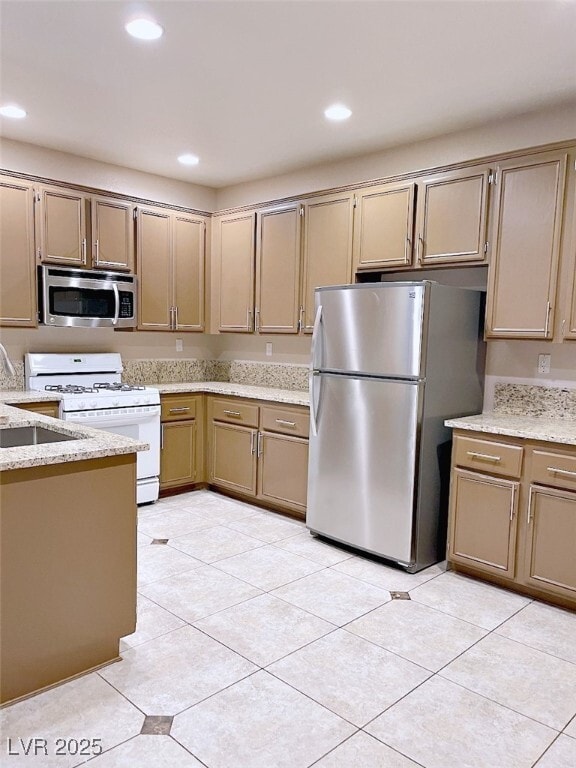 property at 7640 Sierra Paseo Ln