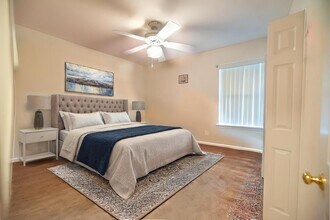 5918 Covered Creek Ln in Jacksonville, FL - Building Photo - Building Photo