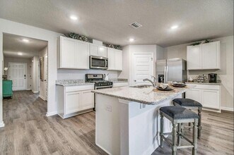 8610 Tarsus Dr in Milton, FL - Building Photo - Building Photo
