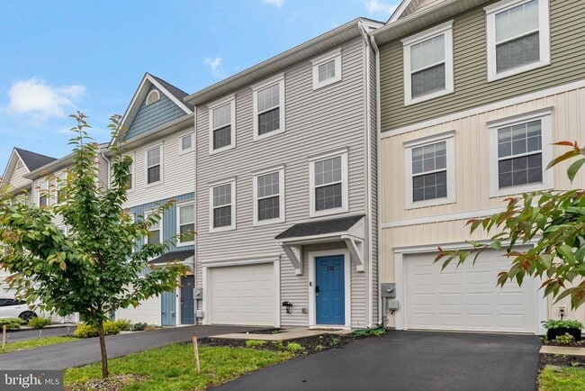 132 Furlong Way in Martinsburg, WV - Building Photo - Building Photo