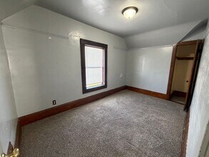 3909 Orleans Ave in Sioux City, IA - Building Photo - Building Photo