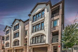 2110 Mason St in Houston, TX - Building Photo - Building Photo