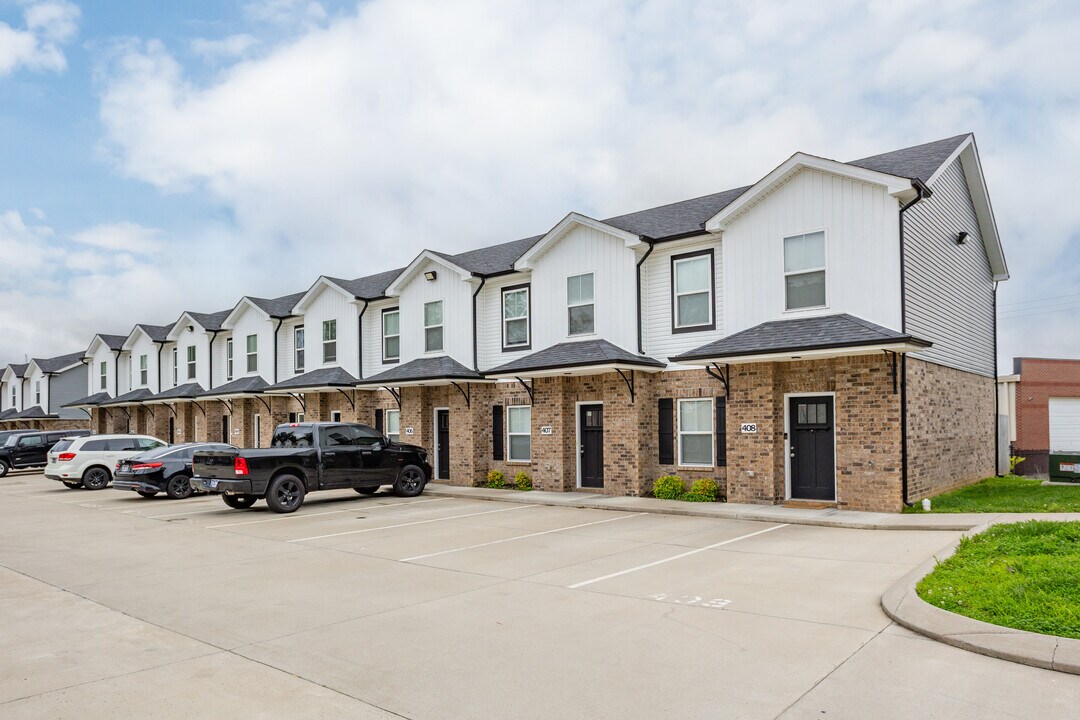 Golf Club Ln - 1625 in Clarksville, TN - Foto de edificio