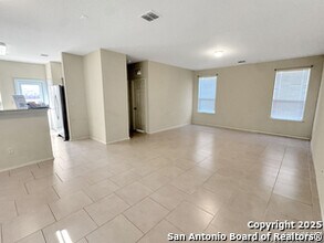 122 Texas Lantana in Canyon Lake, TX - Building Photo - Building Photo