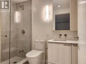 120 Broadway Ave in Toronto, ON - Building Photo - Building Photo