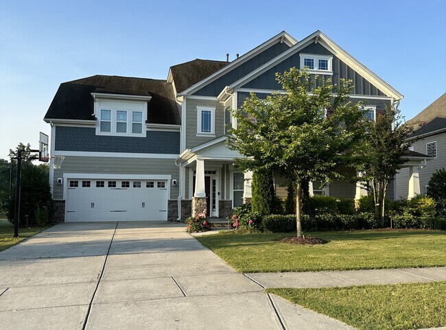 2618 Snap Dragon Dr in Harrisburg, NC - Building Photo - Building Photo