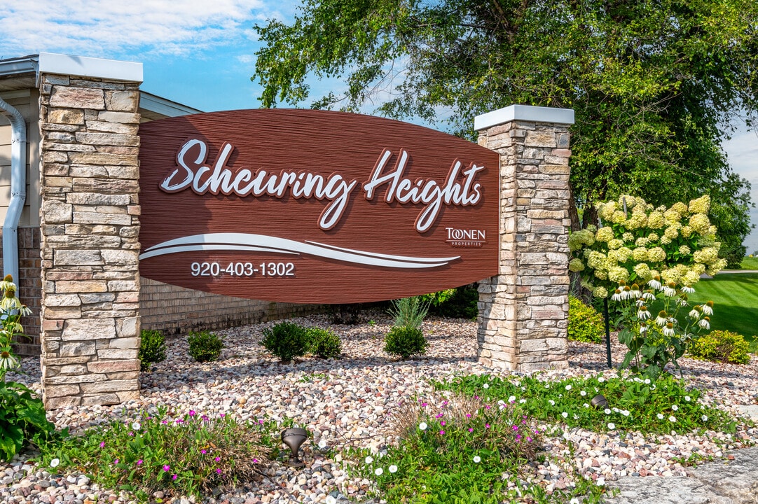 Scheuring Heights in De Pere, WI - Building Photo