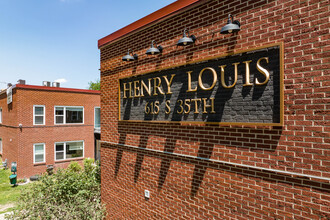 Henry Louis Apartments in Omaha, NE - Foto de edificio - Building Photo