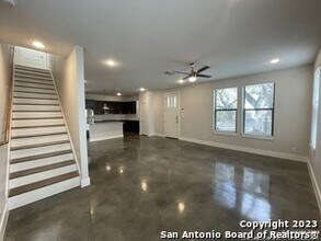 204 Melrose Pl in San Antonio, TX - Building Photo - Building Photo