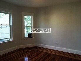 17 Ashland St, Unit 2 in Somerville, MA - Building Photo
