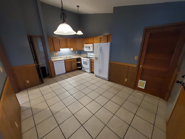 2450 Hopkins Dr in West Lafayette, IN - Building Photo - Building Photo