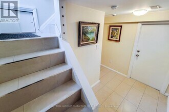 1333 Epton Crescent in Mississauga, ON - Building Photo - Building Photo