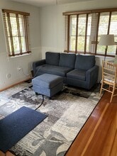 7 Pine Grove Ln in Nantucket, MA - Building Photo - Building Photo