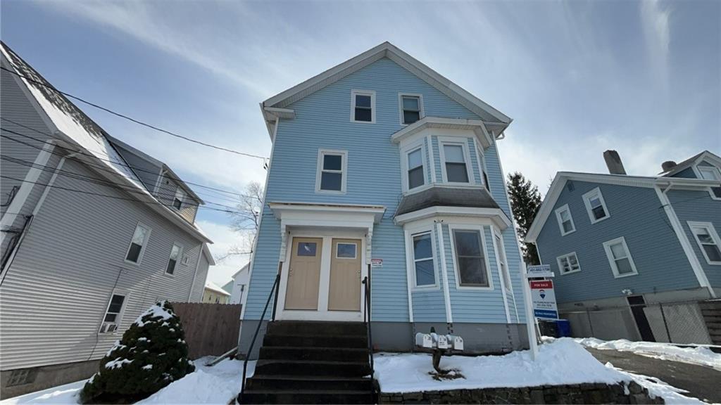 36 Highland St in Pawtucket, RI - Building Photo