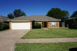 1104 Homestead Dr in Lubbock, TX - Building Photo