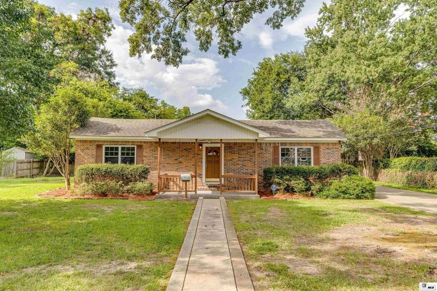 420 Howard St in Monroe, LA - Building Photo