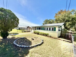 5506 Staley Dr in Tampa, FL - Building Photo - Building Photo