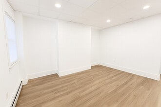 303 Princeton St in Boston, MA - Building Photo - Building Photo