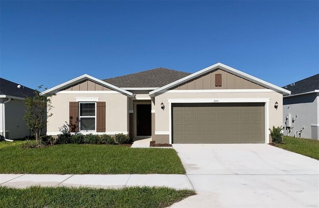 205 Spirit Lndg Cir in Winter Haven, FL - Foto de edificio - Building Photo