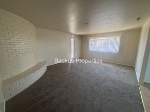 476 Belmont Dr in Salinas, CA - Building Photo - Building Photo
