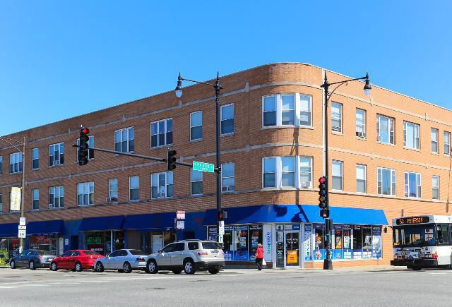 3842 W Irving Park Rd, Unit J05P in Chicago, IL - Building Photo - Building Photo