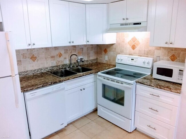 7510 Hornwood Dr-Unit -Apt 1102 in Houston, TX - Building Photo - Building Photo