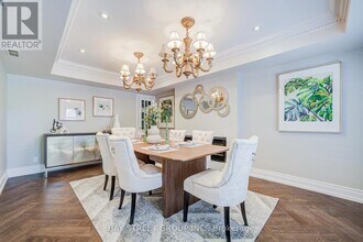 363 Lakeshore Rd W in Oakville, ON - Building Photo - Building Photo