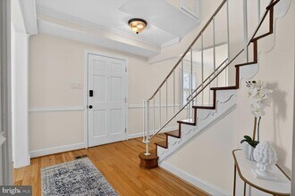 6015 Ticonderoga Ct in Burke, VA - Building Photo - Building Photo