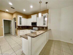 9699 Blue Stone Cir in Ft. Myers, FL - Building Photo - Building Photo