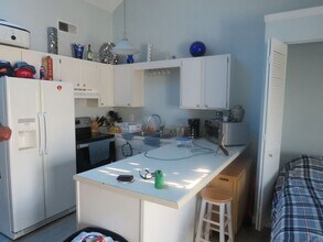 9201 Coast Guard Rd in Emerald Isle, NC - Building Photo - Building Photo