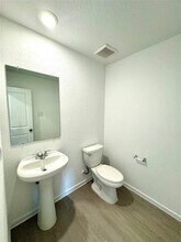 28763 Texas Plns Dr in Hockley, TX - Foto de edificio - Building Photo