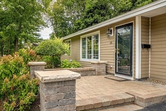 10 Dale St in Peabody, MA - Building Photo - Building Photo