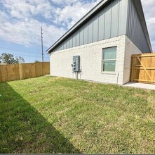 1610 Playa Dr, Unit # 1 in Weslaco, TX - Building Photo - Building Photo