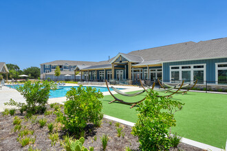 Estraya Boerne in Boerne, TX - Foto de edificio - Building Photo