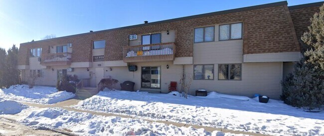 2510 N 8th St in Bismarck, ND - Foto de edificio - Building Photo