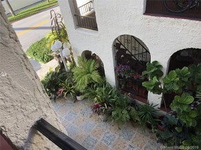 184 Sunset Ave-Unit -28 in Palm Beach, FL - Building Photo - Building Photo