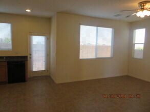10128 Watchtide Ct in Las Vegas, NV - Building Photo - Building Photo