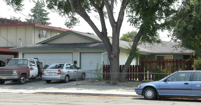 1633 Cavallo Rd in Antioch, CA - Building Photo - Building Photo