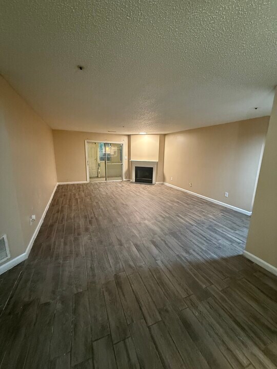 606 Ridge Creek Dr, Unit 600 in Clarkston, GA - Building Photo