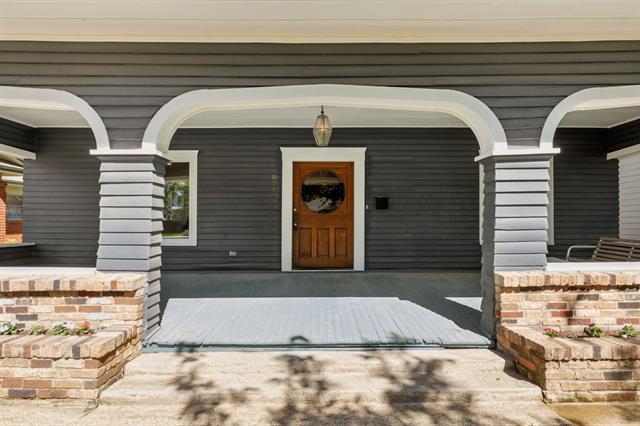 826 Woodlawn Ave in Dallas, TX - Building Photo - Building Photo
