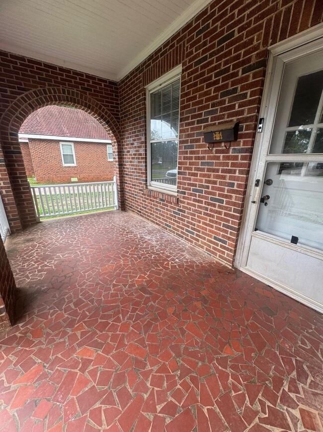 406 Bond Ave in Greenwood, SC - Building Photo - Building Photo