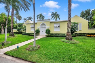 136 Kings Rd in Palm Beach, FL - Building Photo - Building Photo