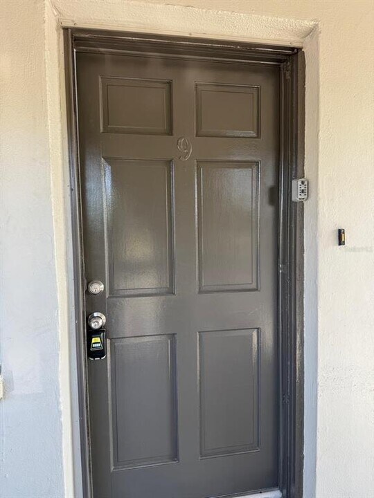 6026 22nd Ave N in St. Petersburg, FL - Building Photo