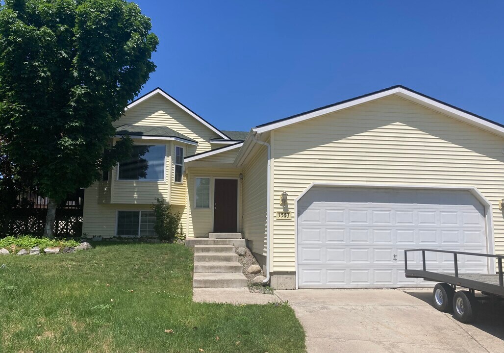 3553 E Jordan Dr in Post Falls, ID - Building Photo