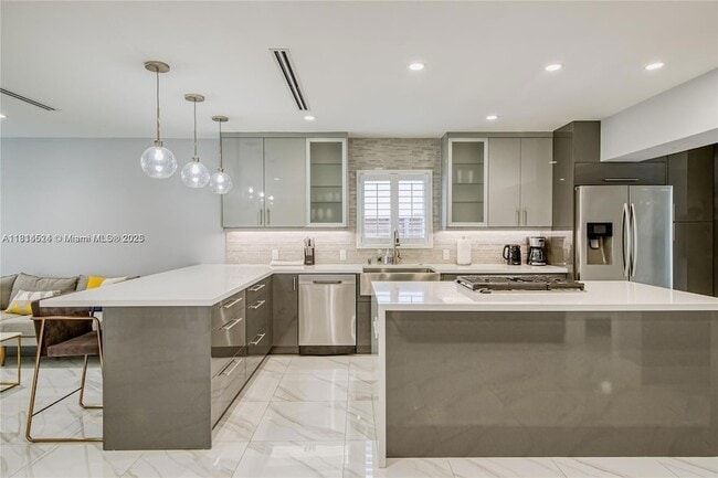 1239 Washington St in Hollywood, FL - Building Photo - Building Photo