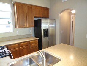 472 Almond Rd in San Marcos, CA - Building Photo - Building Photo