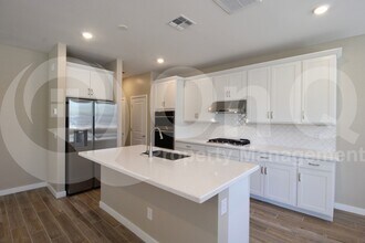 9427 East Sebring Avenue in Mesa, AZ - Building Photo - Building Photo