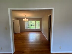 1504 Cloverdale Rd in Anniston, AL - Building Photo - Building Photo